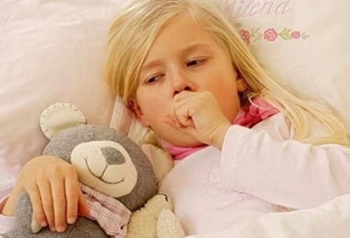 Nguyên nhân trẻ bị viêm họng cấp kéo dài điều trị không khỏi là gì?